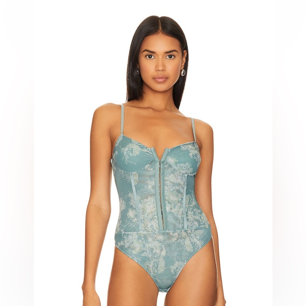 Free people x intimately night rhythm corset bodysuit sage combo